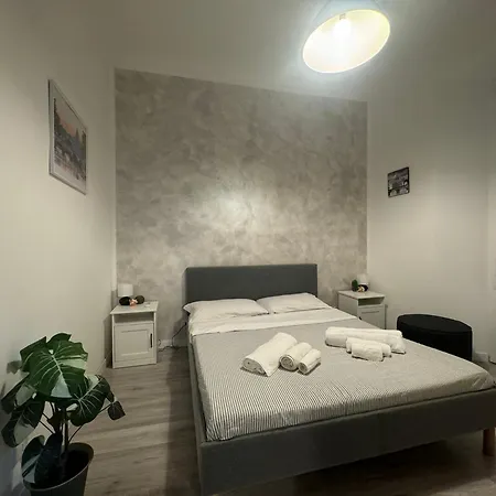 Apartment San Lorenzo Rome